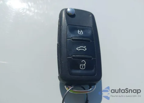 2017 Volkswagen Jetta 1.4T S z USA, uszkodzony, nr VIN 3VW2B7AJ2HM379401